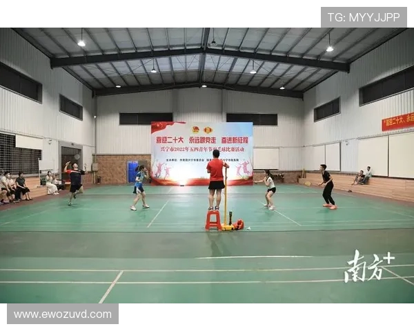 杨娜独家分享羽毛球技巧与训练心得助你提升竞技水平