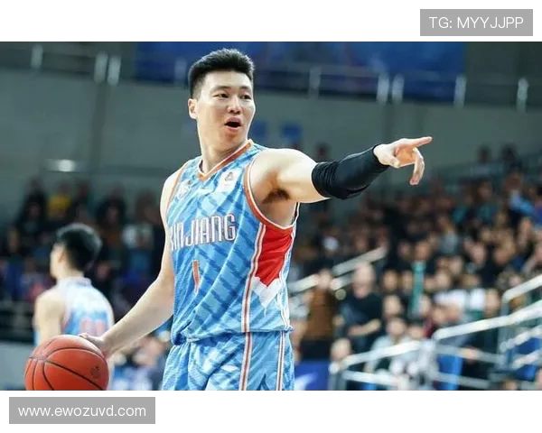 李根的篮球之路:从青涩少年到CBA明星的成长历程与奋斗故事 李根的篮球之路:从青涩少年到CBA明星的成长历程与奋斗故事